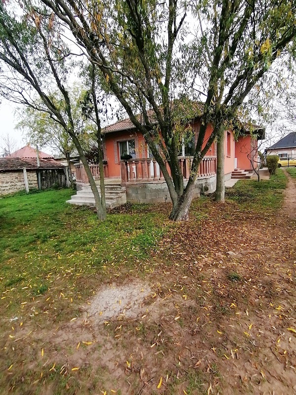 Debrecen családi ház eladó
