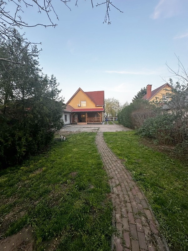 Debrecen Déli részén családi ház eladó